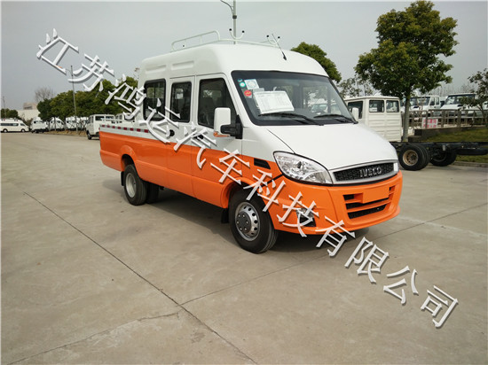 依維柯寶迪C6九座工程車(chē)/工程車(chē)生產(chǎn)廠(chǎng)家