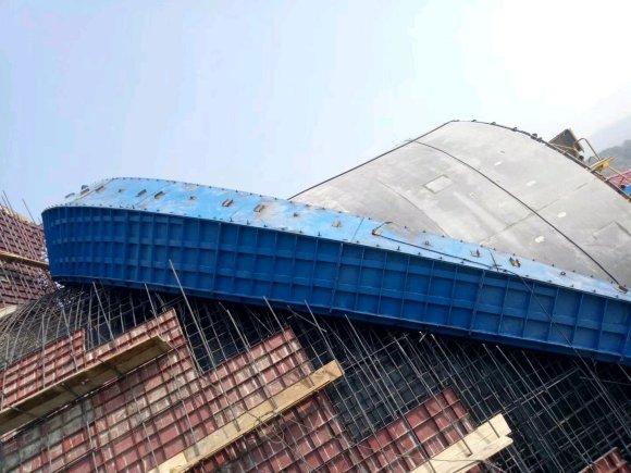 江蘇供應(yīng)建筑鋼模板隧道模板智臺(tái)車(chē)