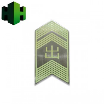 廣州地鐵站廳逃生嵌入發(fā)光不銹鋼地標(biāo)，夜光不銹鋼消防標(biāo)識(shí)